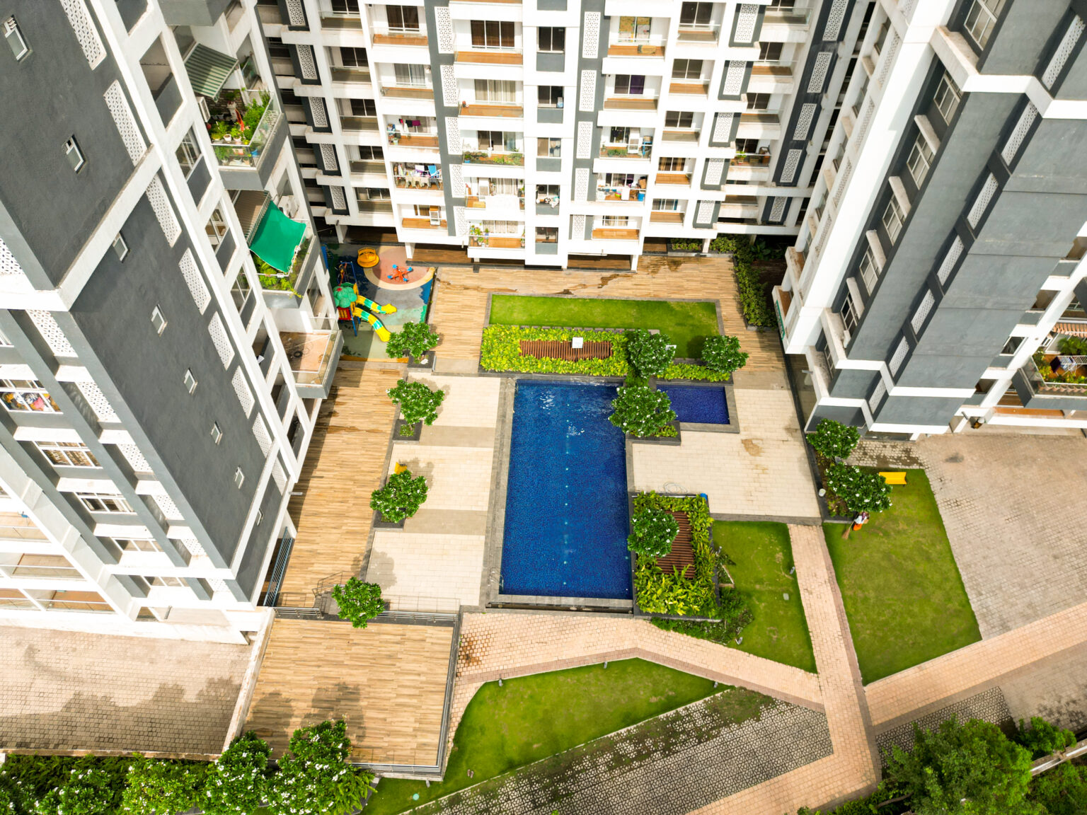 Wallfort Sapphire Sarona, Raipur – Ready-to-Move 2BHK, 3BHK & 4BHK Luxury Apartments in Gated Community